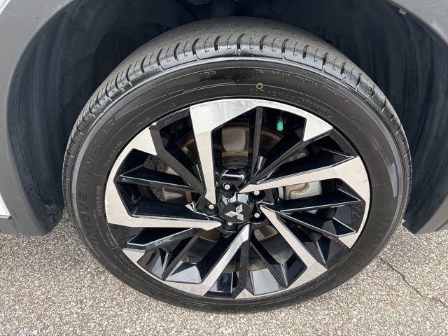 Used 2024 Mitsubishi Outlander SE AWD/4WD image 13