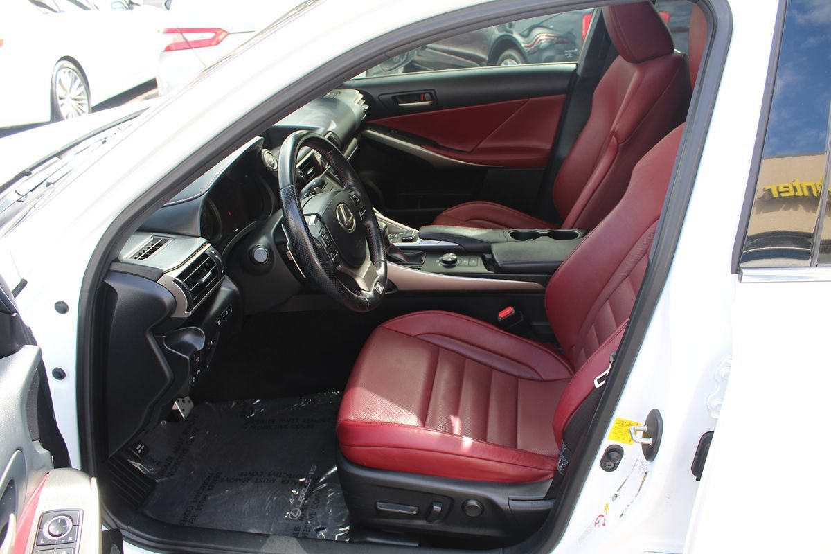 Used 2019 Lexus IS 300 F Sport w/ F Sport Package RWD image 19