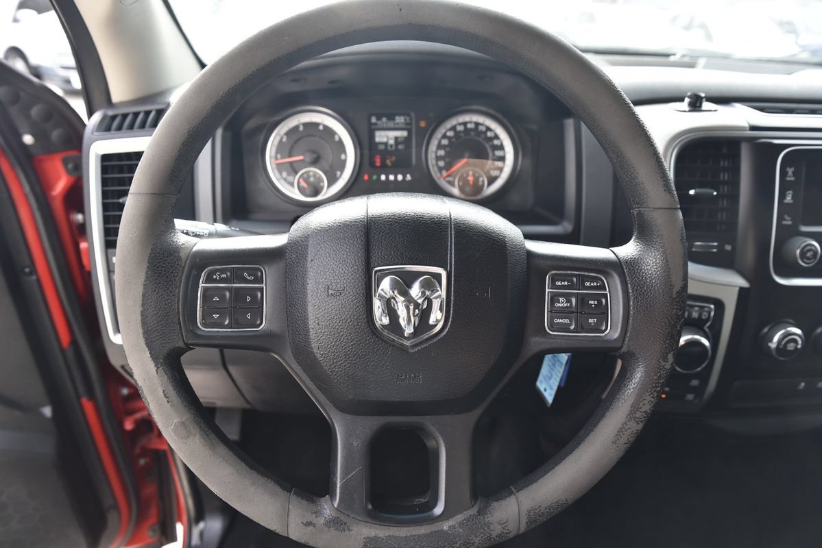Used 2017 RAM 1500 Classic SLT AWD/4WD image 17