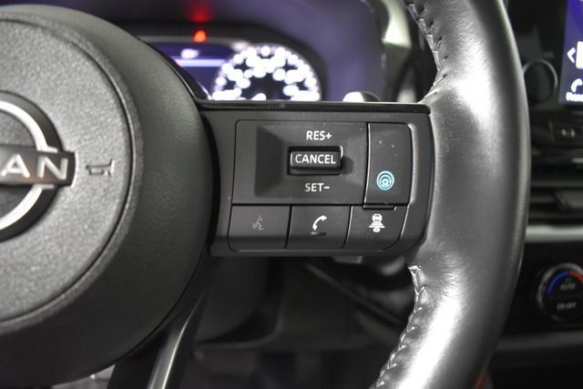 Certified 2024 Nissan Pathfinder SL w/ Black Appearance Package image 17