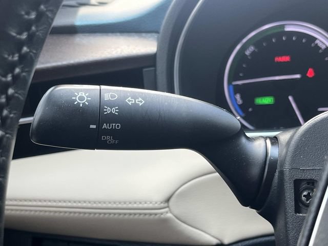 Used 2020 Toyota Avalon Limited w/ Advanced Safety Package FWD image 30