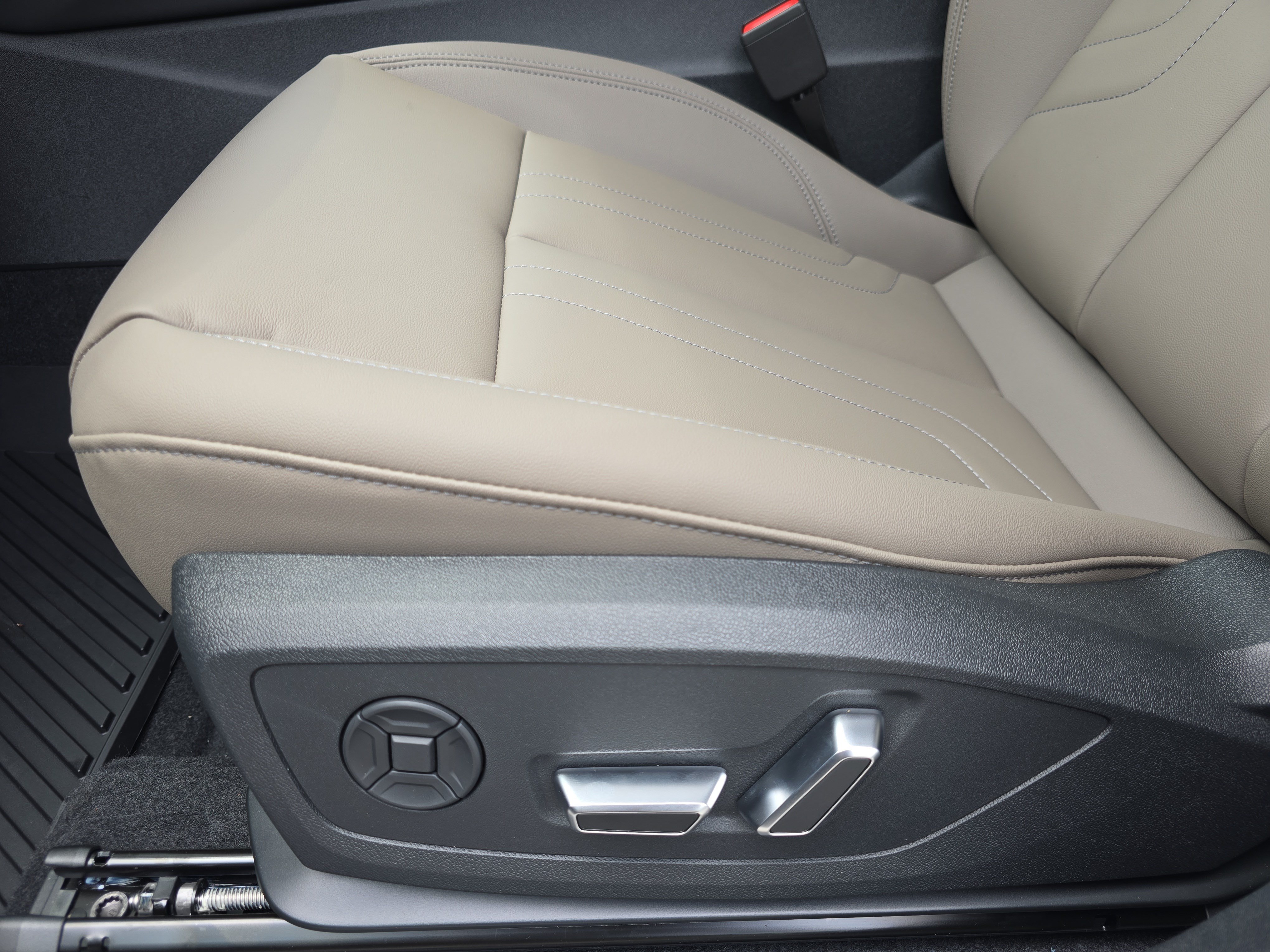New 2026 Audi Q3 quattro 2.0T AWD/4WD image 29