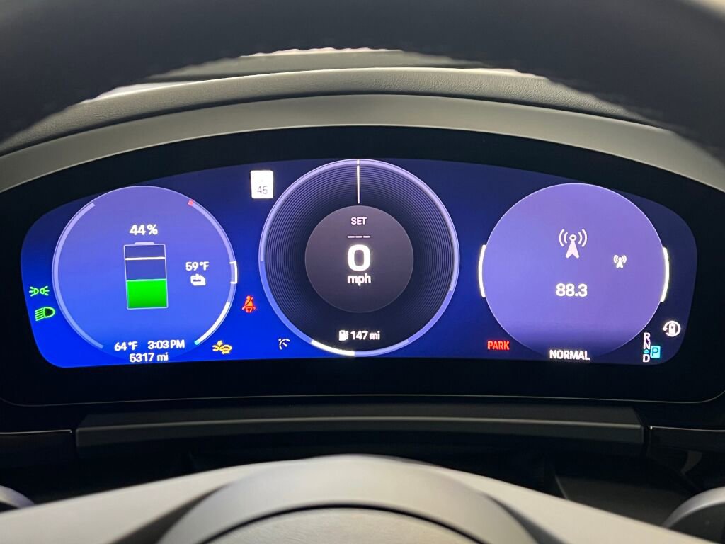 Certified 2025 Porsche Macan Electric image 42