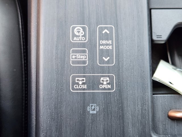 Certified 2023 Nissan Ariya FWD image 22