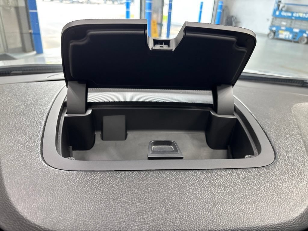 Used 2016 Chevrolet Traverse LT AWD/4WD image 26