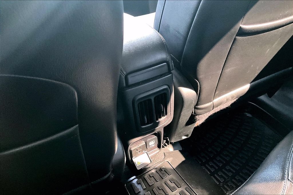Used 2020 Jeep Compass Limited FWD image 34
