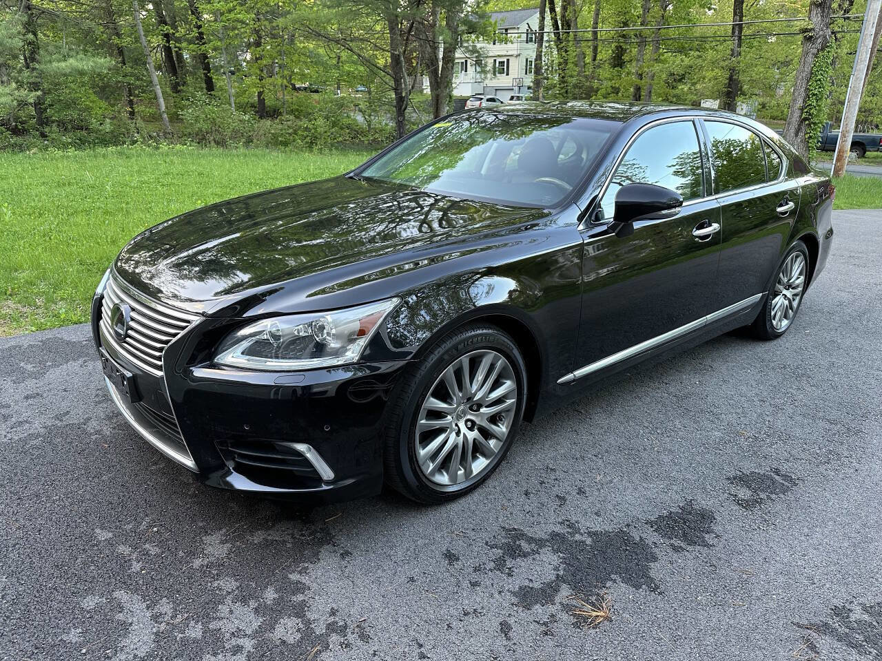Used 2016 Lexus LS 460 AWD image 3