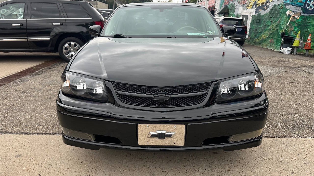 Used 2005 Chevrolet Impala SS w/ Sun And Sound Package FWD image 2
