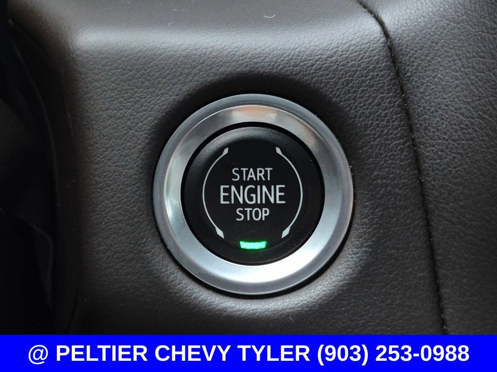 Used 2023 GMC Yukon SLT RWD image 30