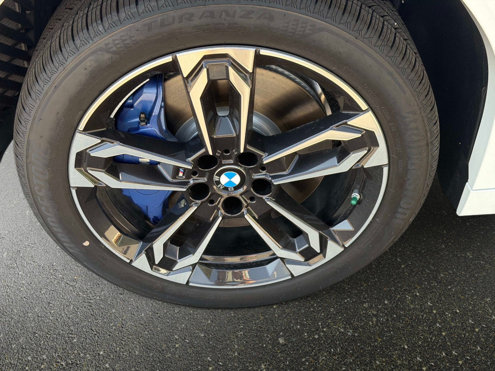 New 2026 BMW X2 xDrive28i w/ Technology Package AWD/4WD image 10