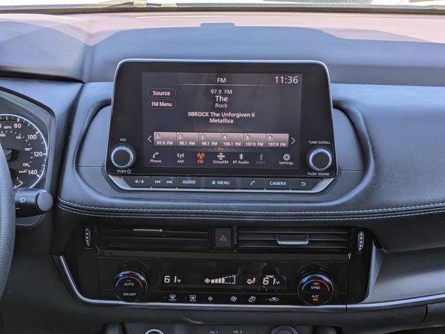 Used 2023 Nissan Rogue SV image 19