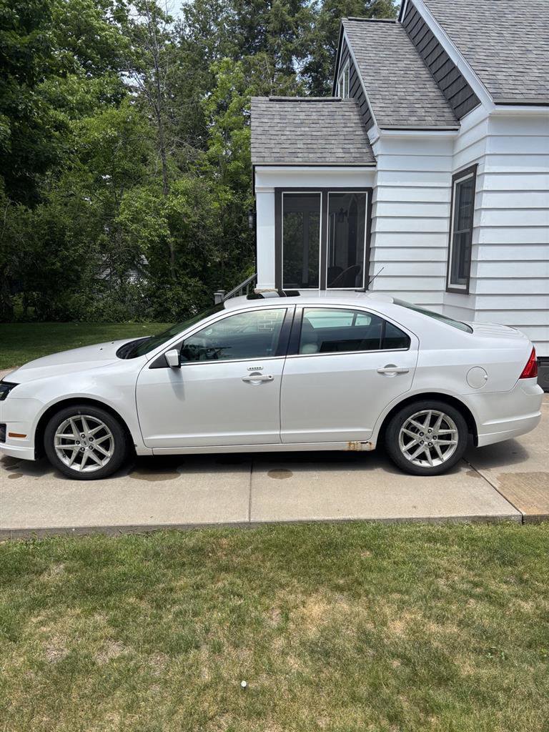 Used 2011 Ford Fusion SEL w/ 301A Rapid Spec Order Code FWD image 4