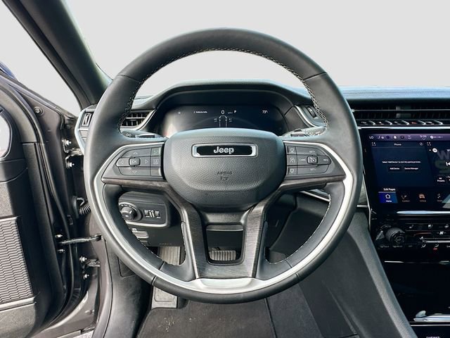 Used 2024 Jeep Grand Cherokee L Limited w/ Luxury Tech Group II image 11