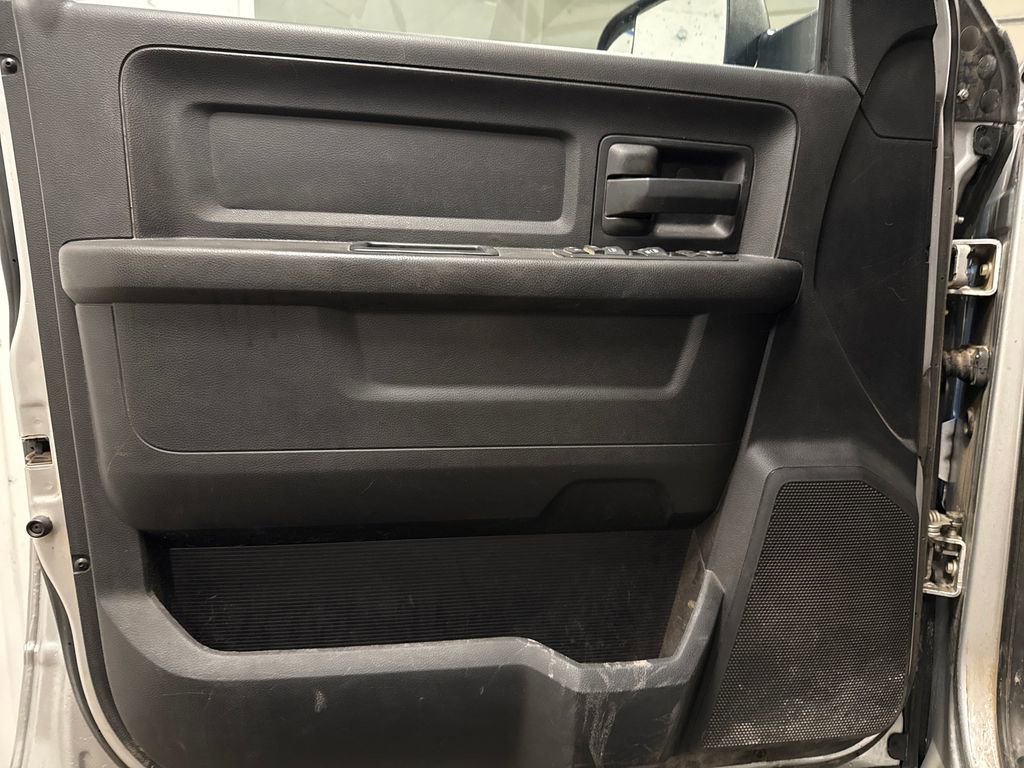 Used 2017 RAM 2500 Tradesman w/ Chrome Appearance Group image 15