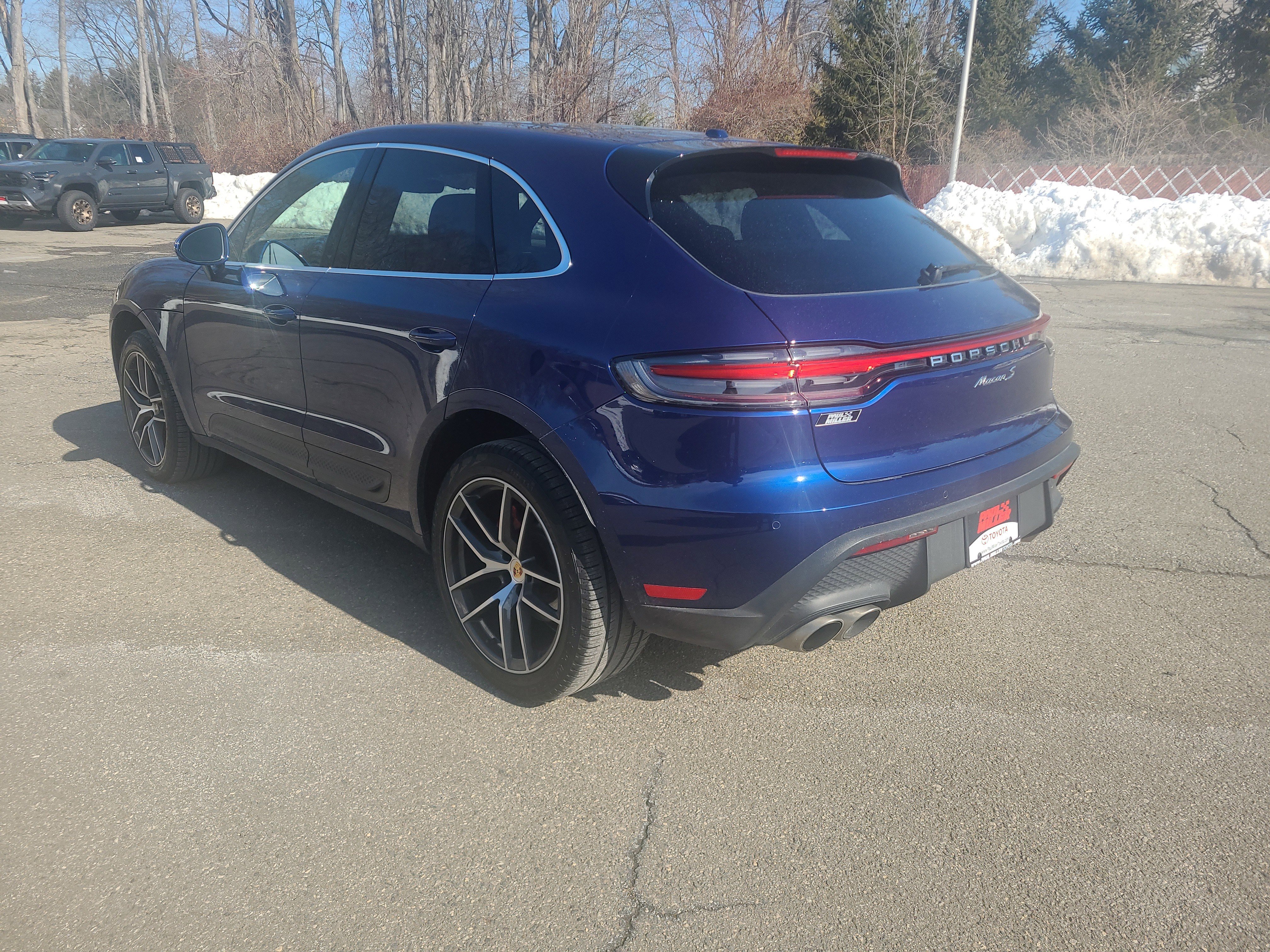 Used 2023 Porsche Macan S image 6