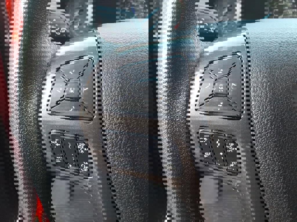 Used 2023 Ford Ranger Lariat w/ Technology Package image 8