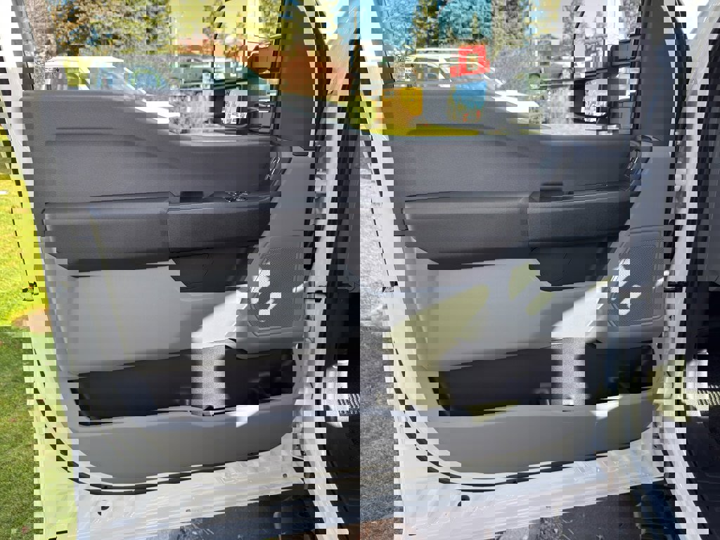 New 2026 Ford F550 4x4 Regular Cab Super Duty image 10