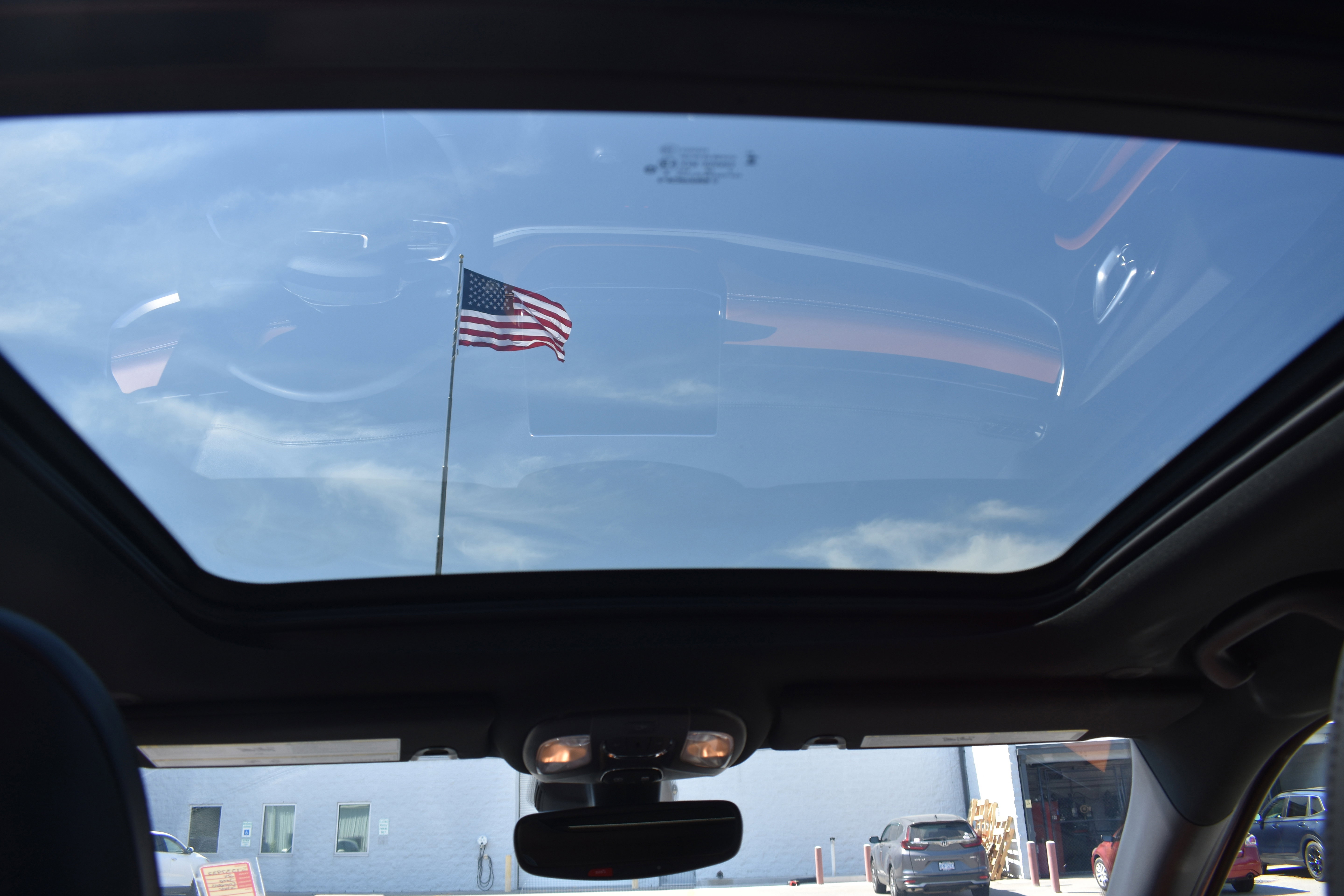 Used 2025 Jeep Compass Limited w/ Elite Group image 31