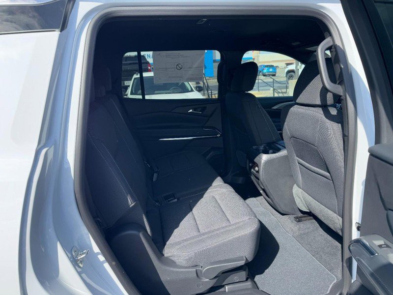 New 2026 Chevrolet Traverse LT w/ Driver Confidence Package FWD image 5