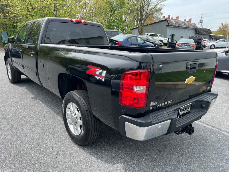Used 2012 Chevrolet Silverado 3500 LTZ w/ LTZ Plus Package image 7