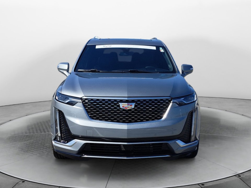 Certified 2024 Cadillac XT6 Premium Luxury w/ Technology Package FWD image 2