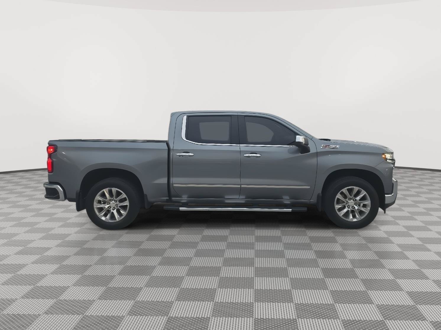 Used 2019 Chevrolet Silverado 1500 LTZ w/ LTZ Premium Package AWD/4WD image 13