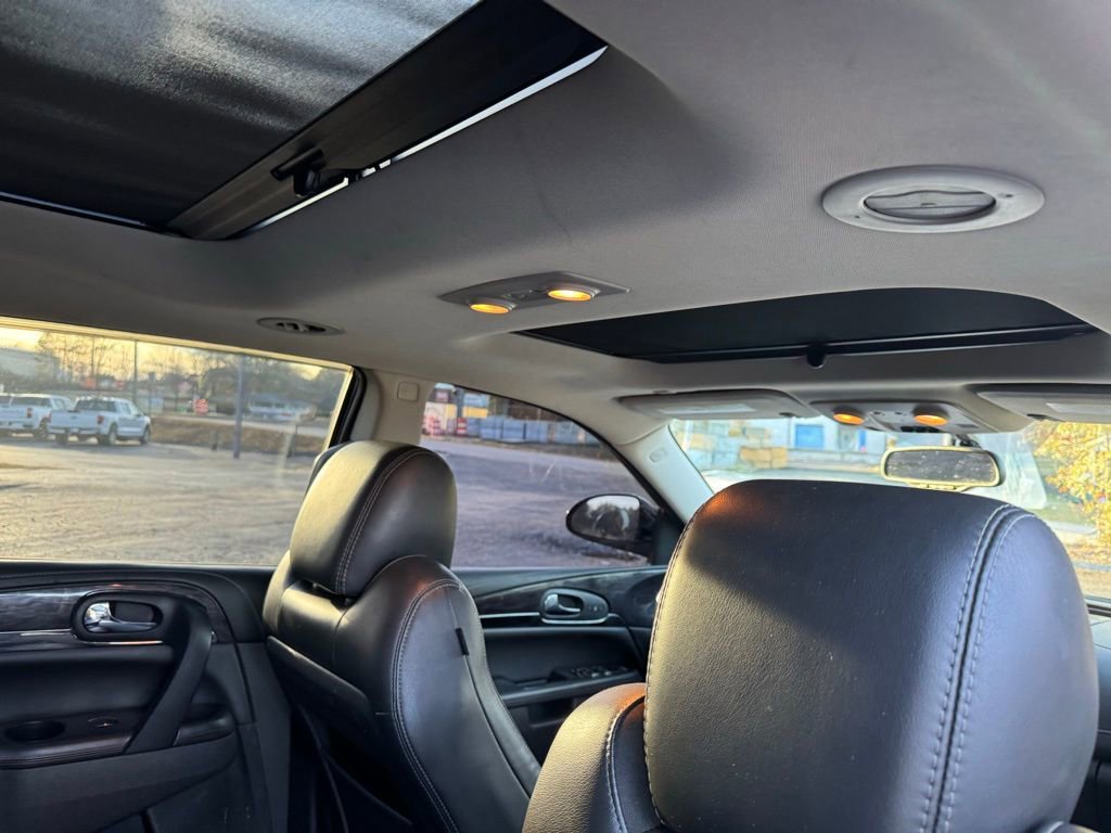 Used 2017 Buick Enclave Leather image 13