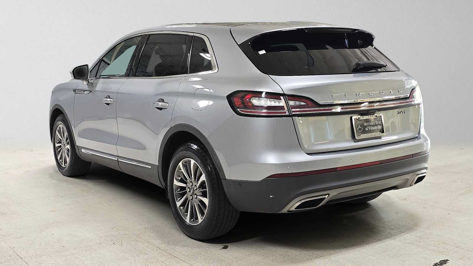 Used 2020 Lincoln Nautilus Reserve FWD image 5