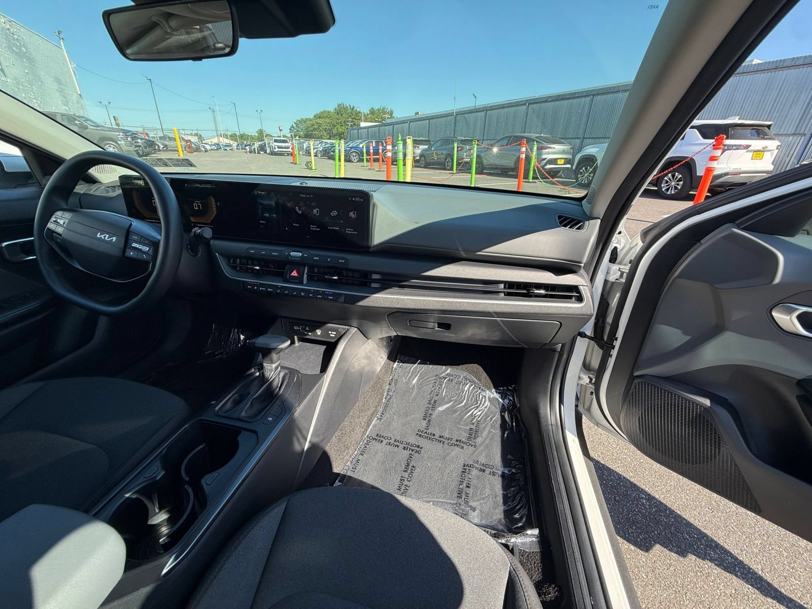 Used 2025 Kia K4 FWD image 34