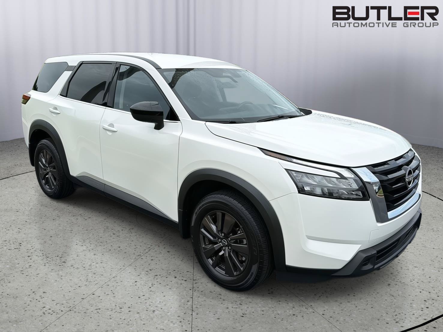 Used 2024 Nissan Pathfinder S FWD image 8