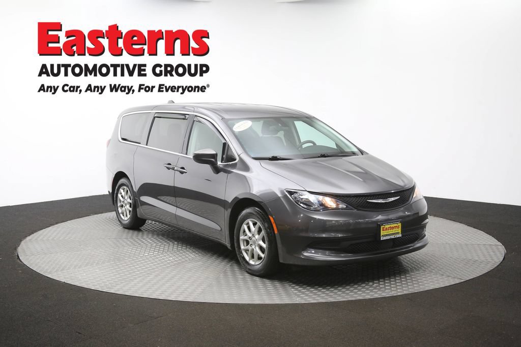 Used 2022 Chrysler Voyager LX FWD image 49