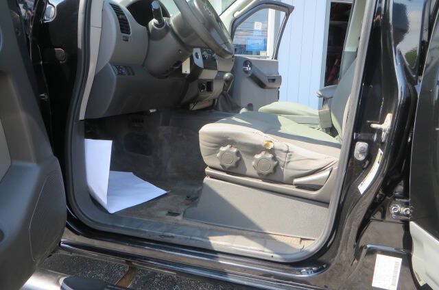 Used 2011 Nissan Xterra S AWD/4WD image 11