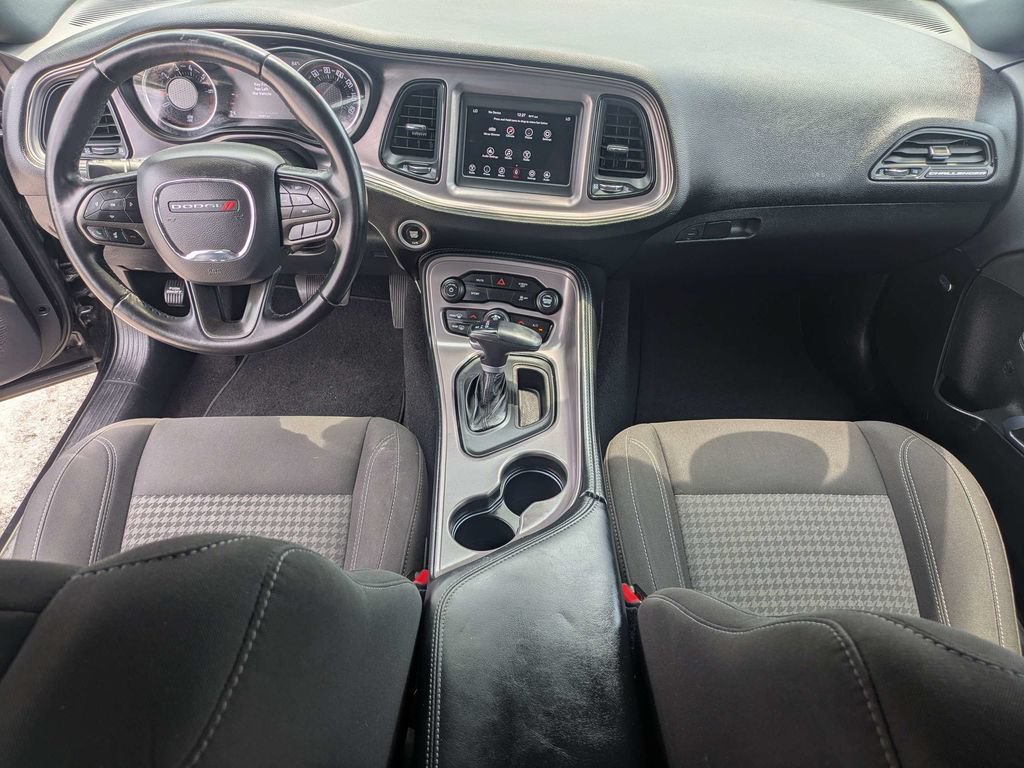 Used 2023 Dodge Challenger SXT RWD image 18