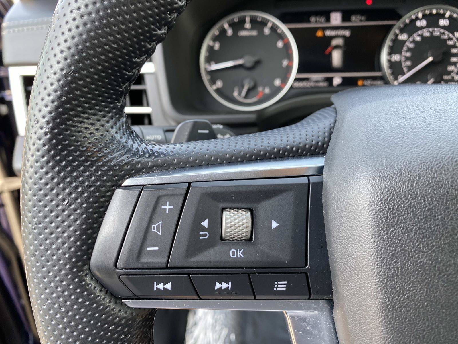 Used 2022 Mitsubishi Outlander SE AWD/4WD image 16