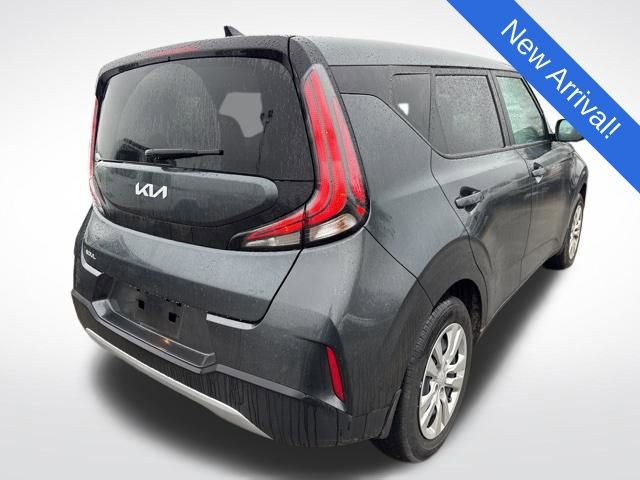 Used 2024 Kia Soul LX image 7
