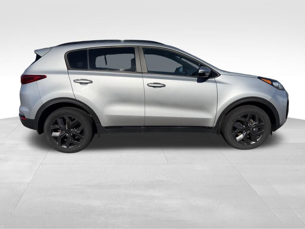 Used 2022 Kia Sportage Nightfall Edition image 24