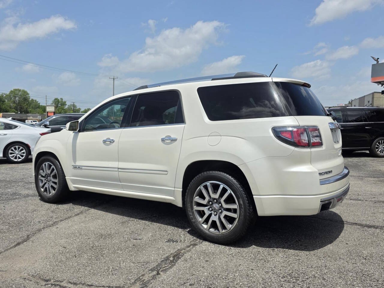Used 2014 GMC Acadia Denali FWD image 4