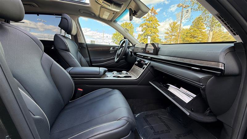 Used 2025 Genesis GV80 3.5T Advanced image 24