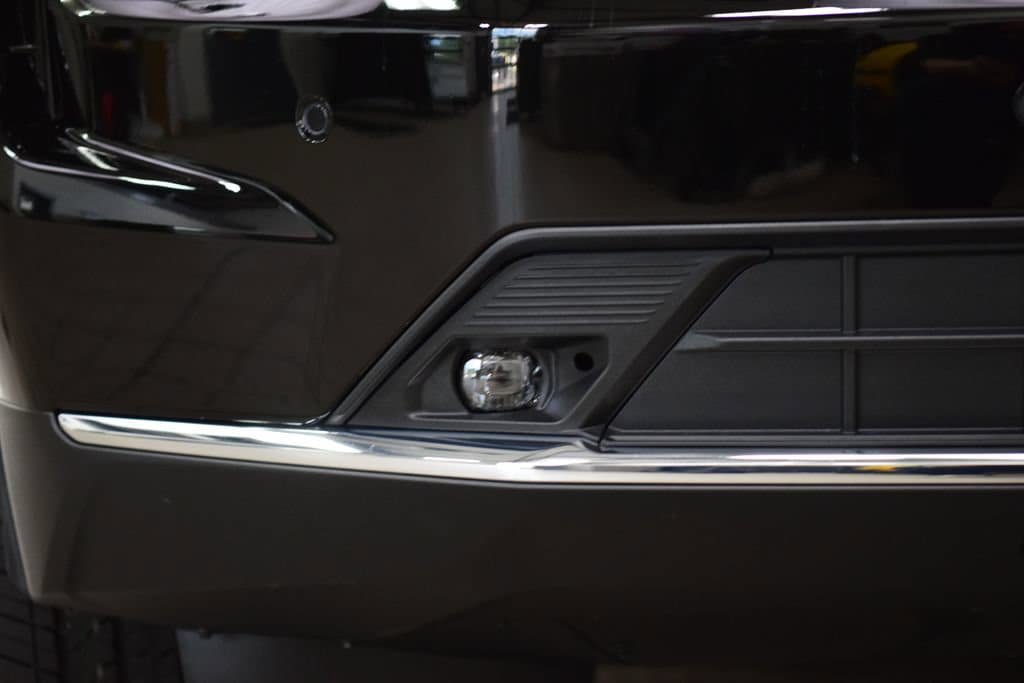 New 2026 Chevrolet Suburban Premier AWD/4WD image 14