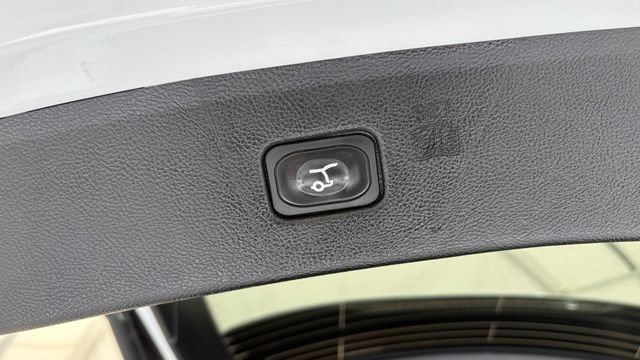 Used 2023 Ford Edge SEL w/ Convenience Package AWD/4WD image 6