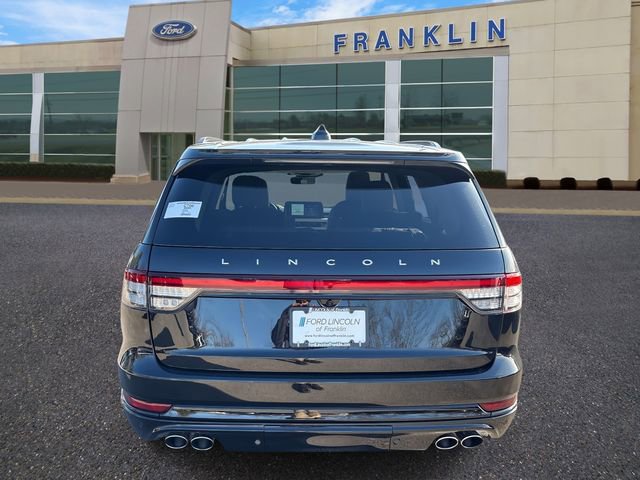 New 2026 Lincoln Aviator 2WD w/ Jet Appearance Package image 6
