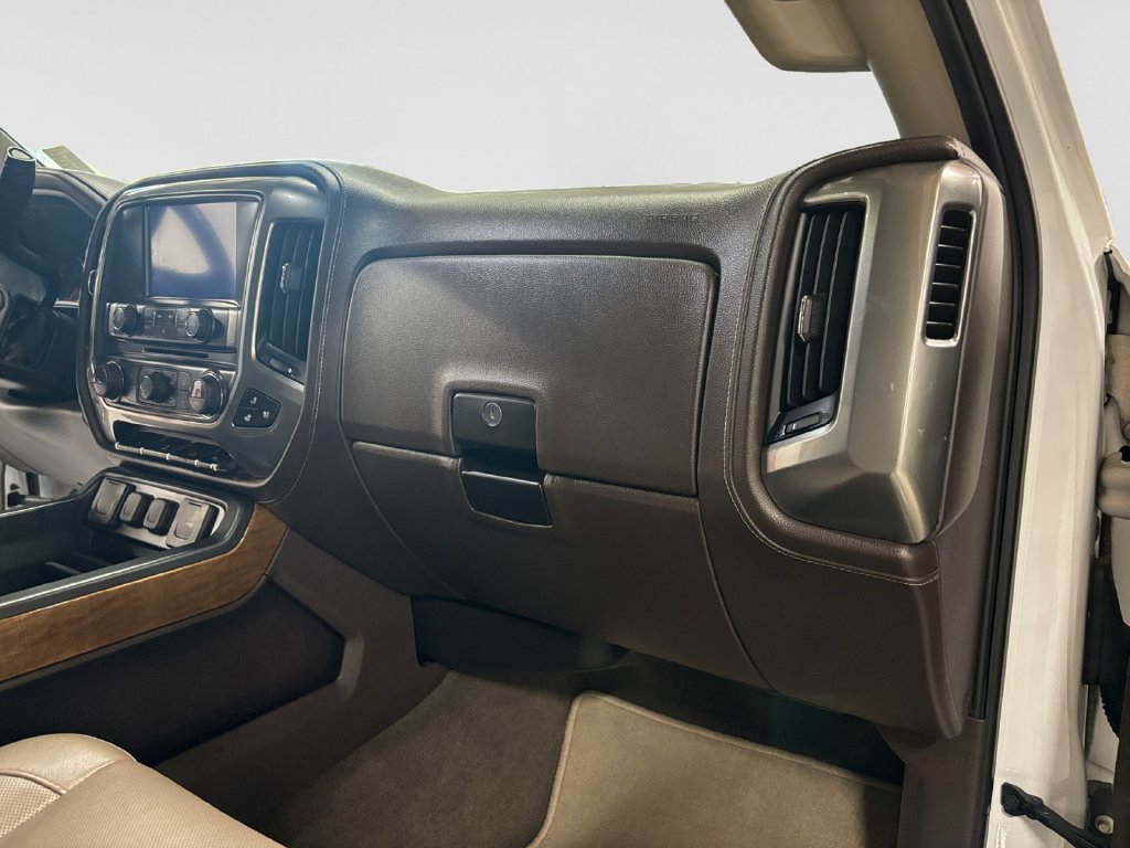 Used 2018 Chevrolet Silverado 1500 LTZ w/ Sport Package AWD/4WD image 48