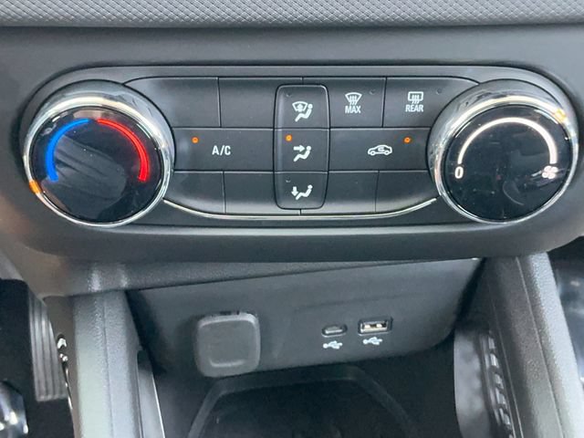 Used 2025 Chevrolet TrailBlazer LS w/ LS Convenience Package FWD image 20