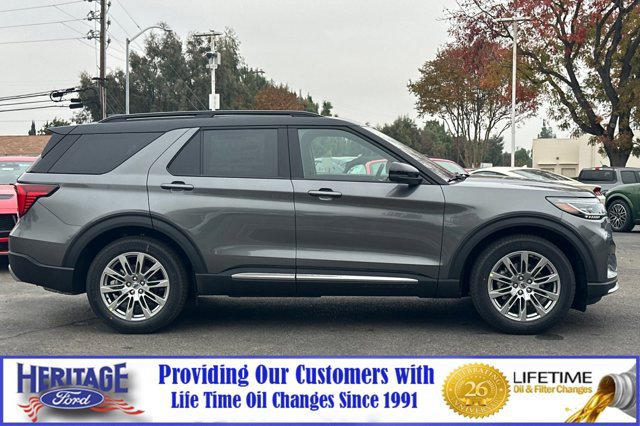 New 2026 Ford Explorer Platinum image 3