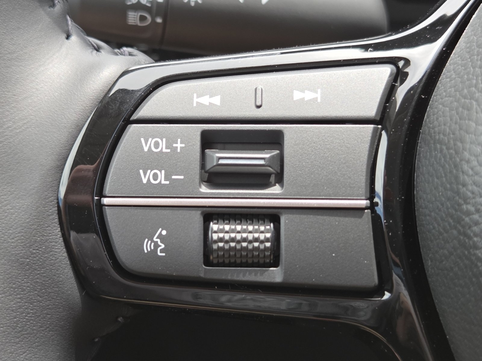 New 2026 Honda CR-V EX-L image 11