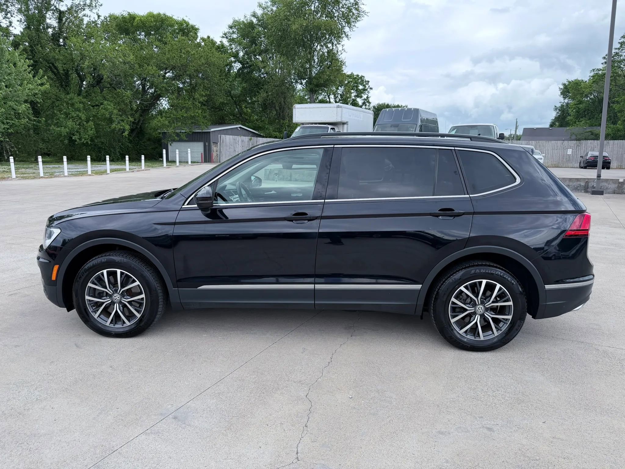 Used 2020 Volkswagen Tiguan SE w/ Panoramic Sunroof Package FWD image 78