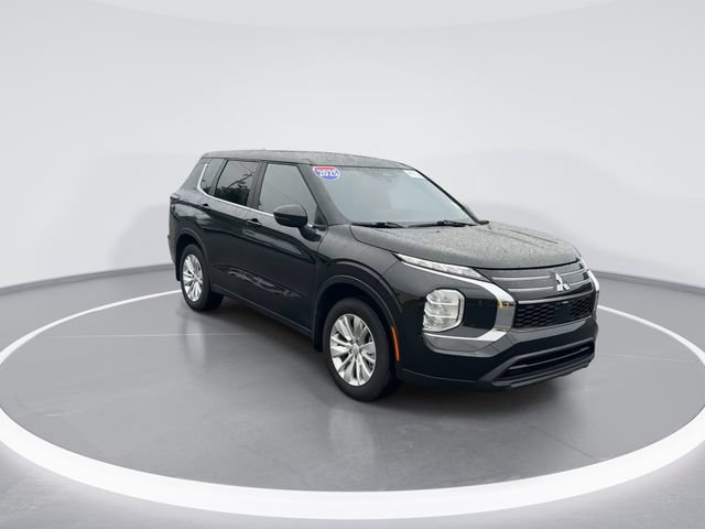 Used 2025 Mitsubishi Outlander ES