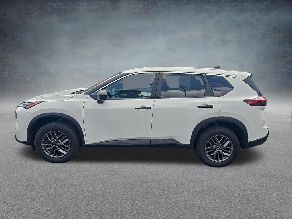 Used 2024 Nissan Rogue S AWD/4WD image 7