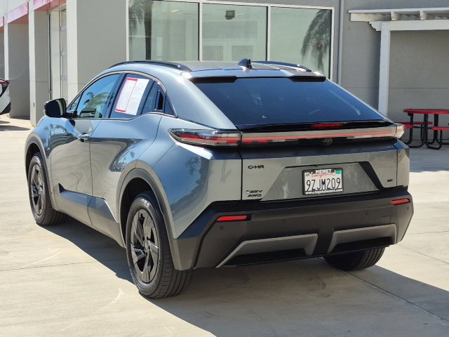 Used 2026 Toyota C-HR AWD/4WD image 8