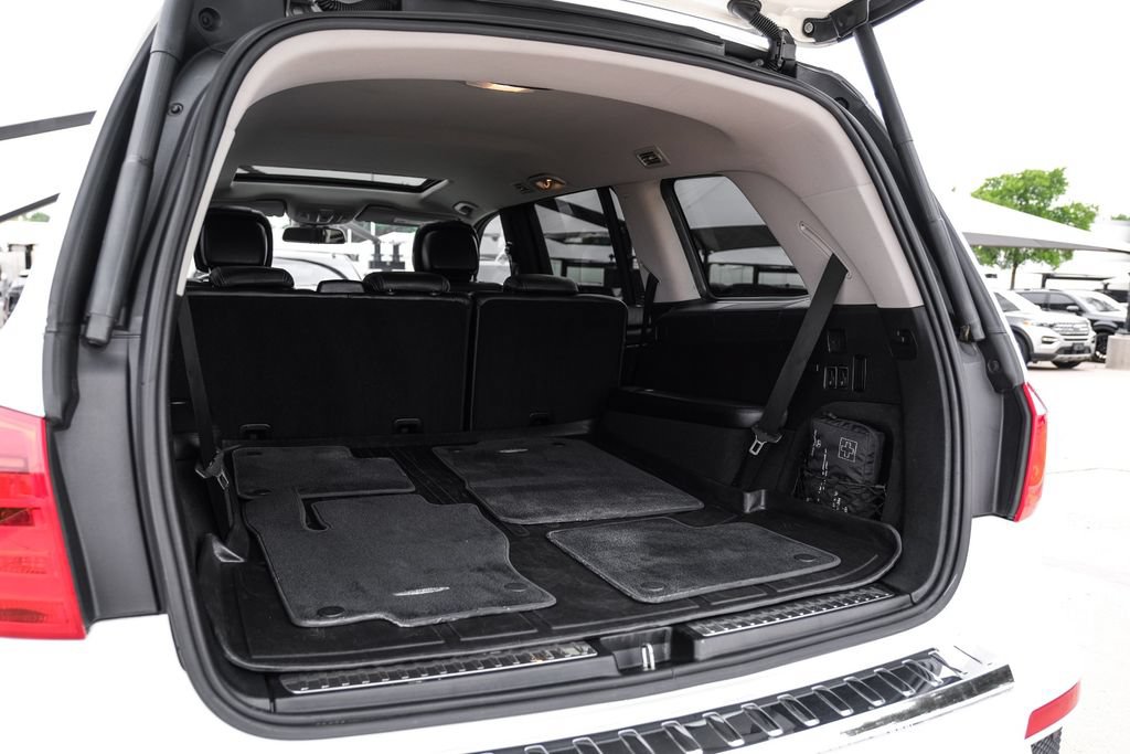 Used 2015 Mercedes-Benz GL 550 4MATIC image 55